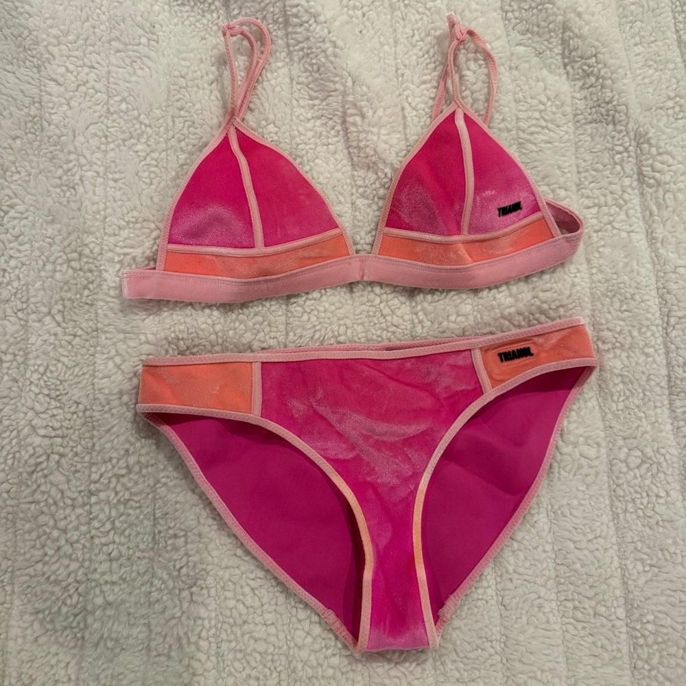 TRIANGL Bikini Set